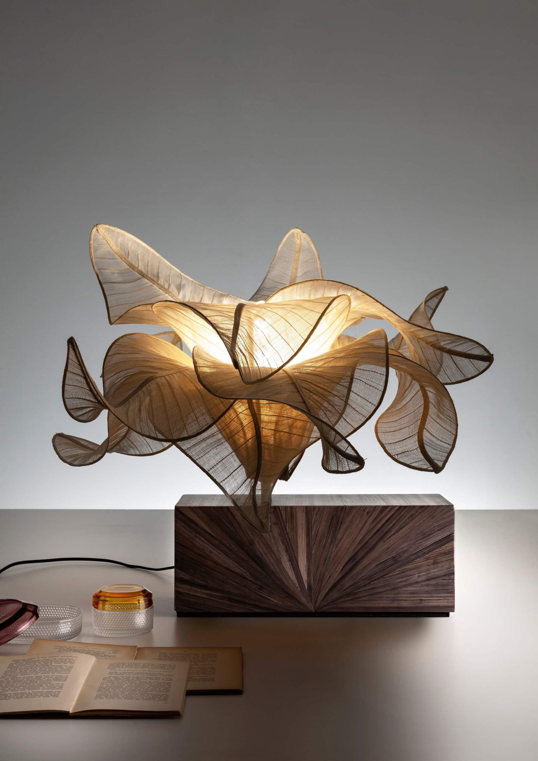 Laurameroni_Aurizia table lamp